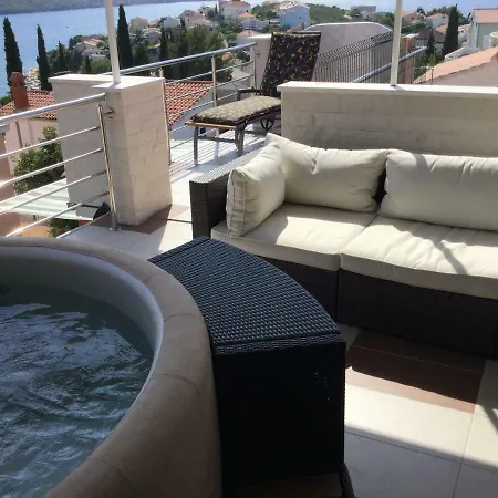 Holiday N&n Seget Vranjica